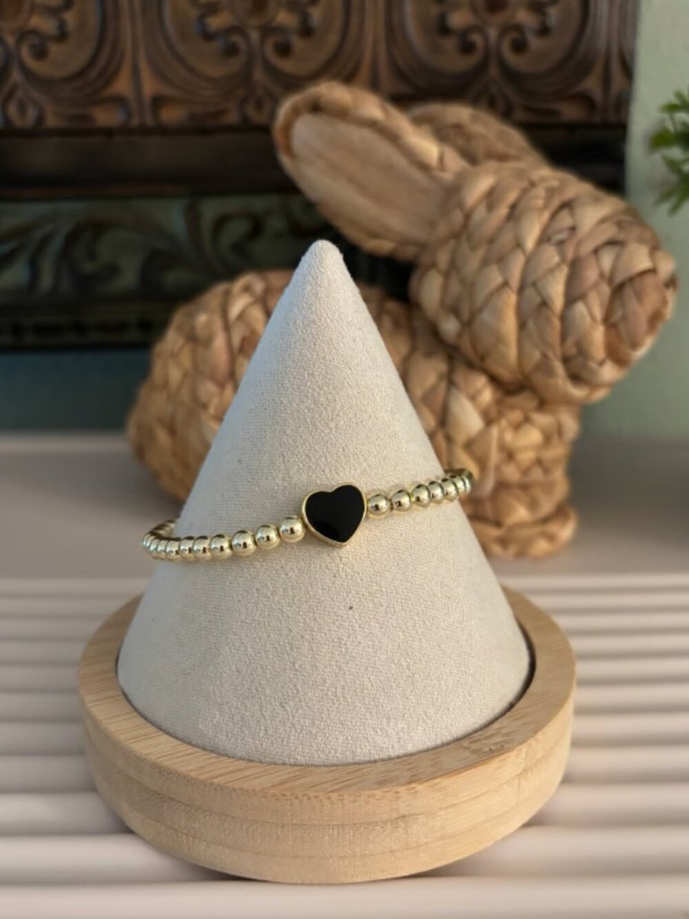 BB Lila Hug Tugs Bracelet- black heart